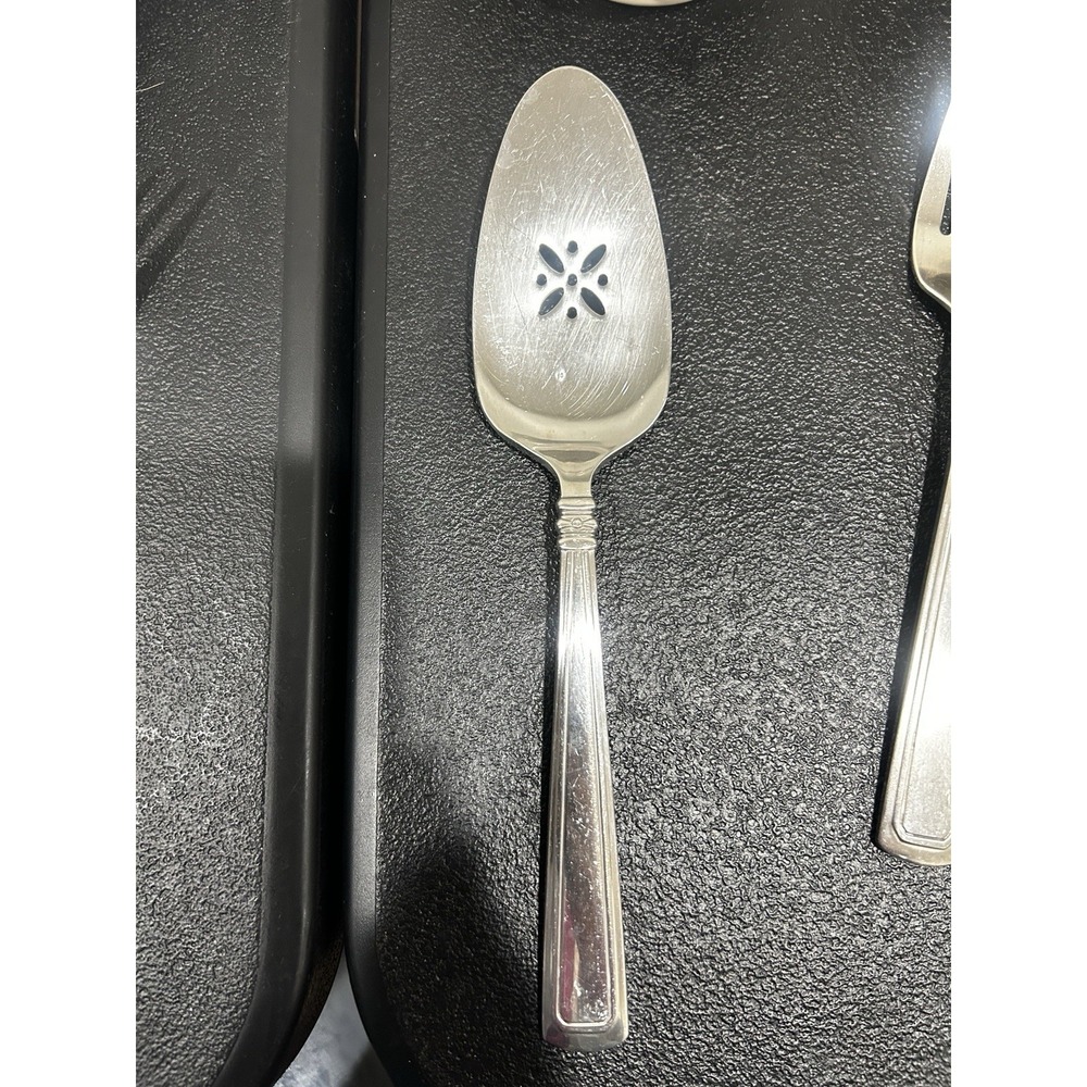 Longaberger Woven Traditions Flatware Slotted Pie Server Stainless steel